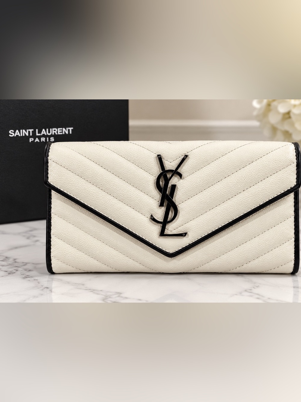 YSL Saint Laurent Cassandre Matelassé Large Flap Wallet White Black - Picture 1 of 16
